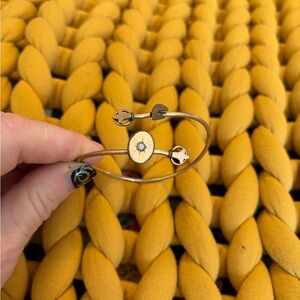 Elegant Gold and Black Women's Bracelet